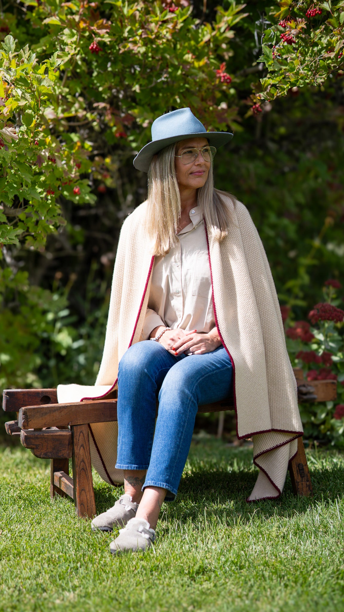 The Pique Cashmere Throw