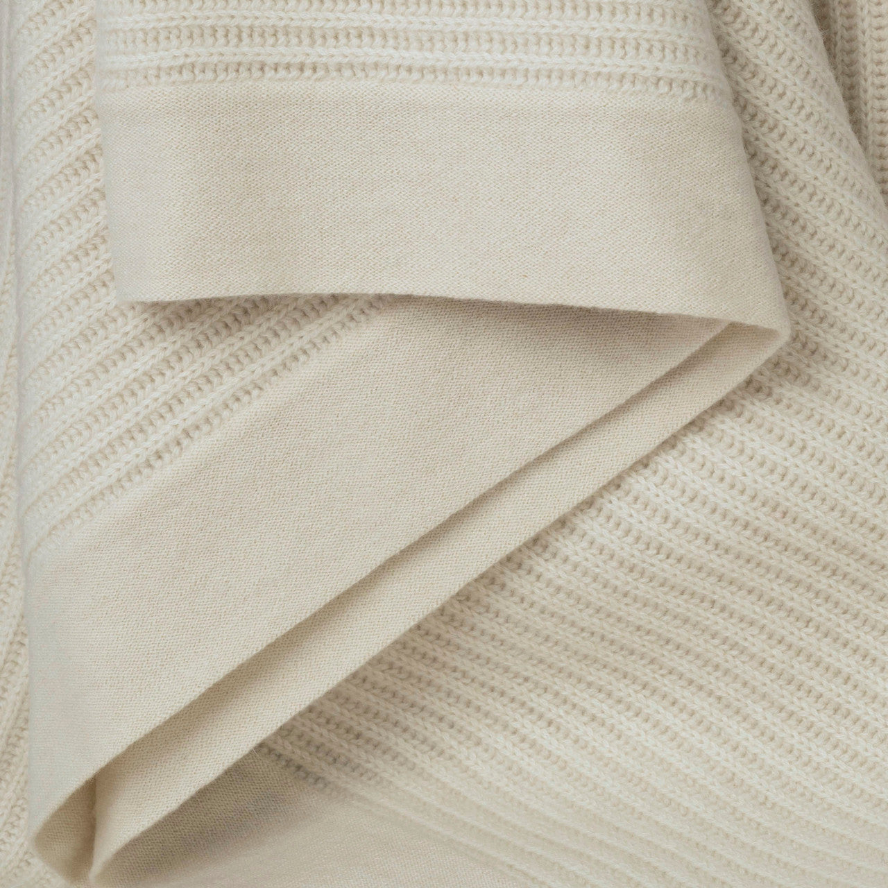 Cream Fisherman's Knit Cashmere Throw