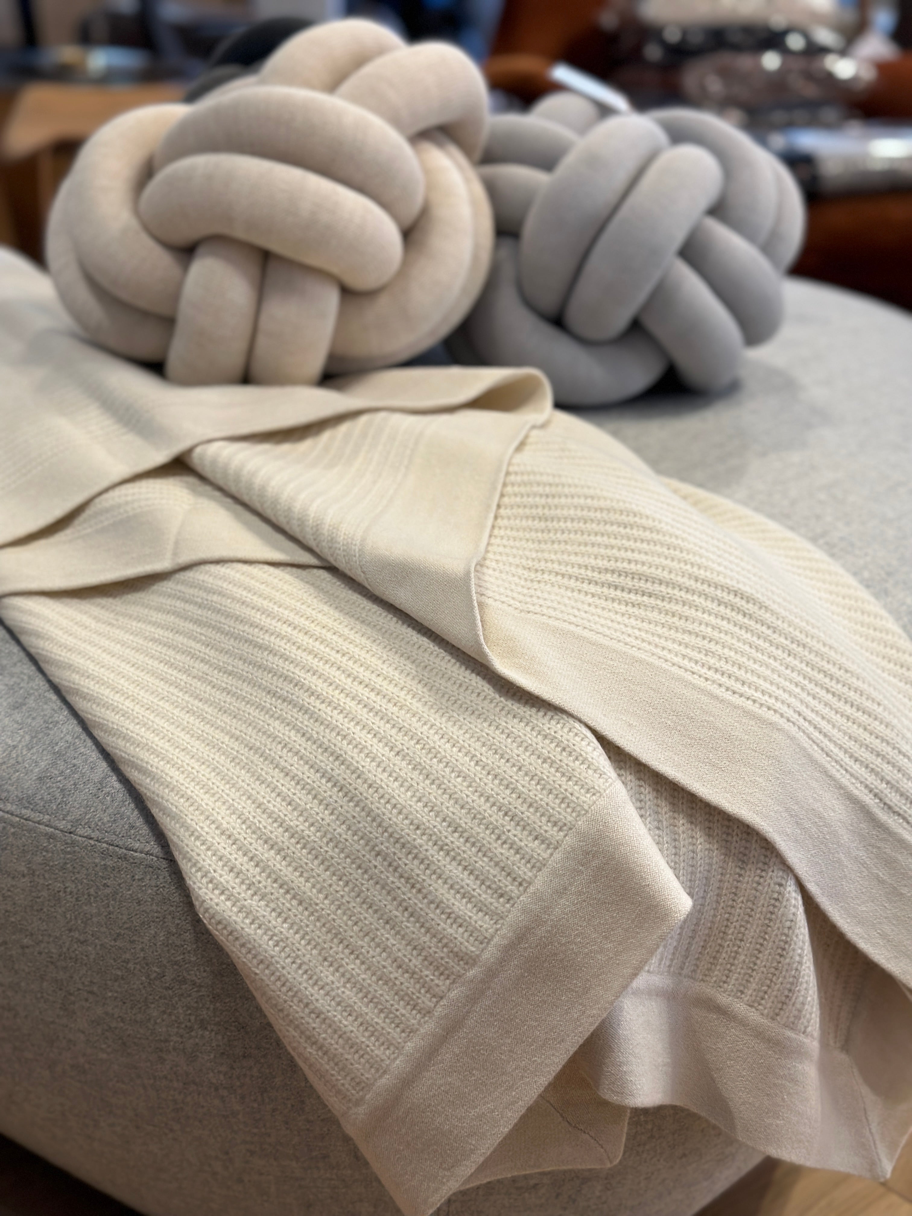 Cream Fisherman's Knit Cashmere Throw