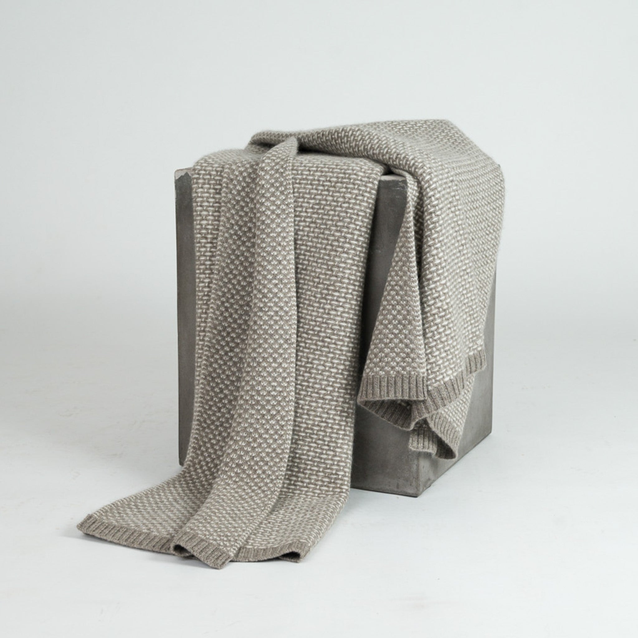 Platinum & White Taiga Throw