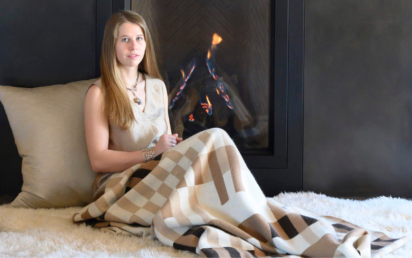7 Cozy Decorating Ideas to Make Your Home Warm and Inviting for the Holidays