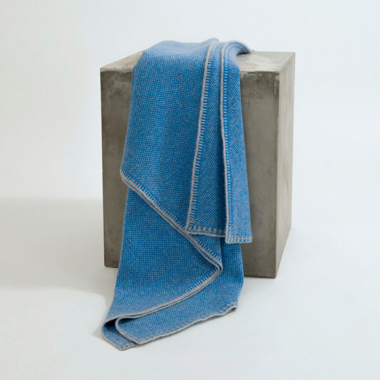 Bird’s Eye Knit Cashmere Throw Collection