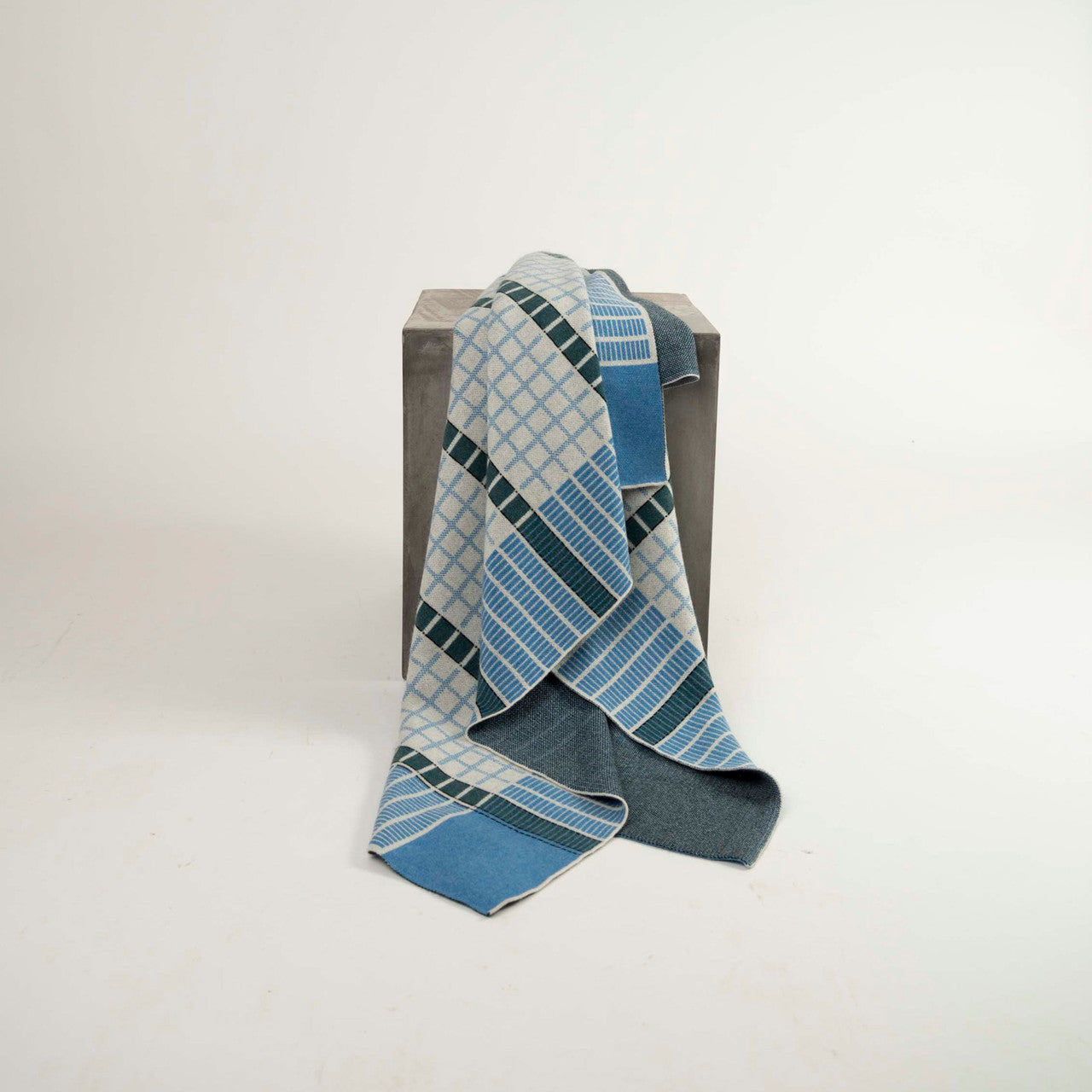 Azure Vintage Bauhaus