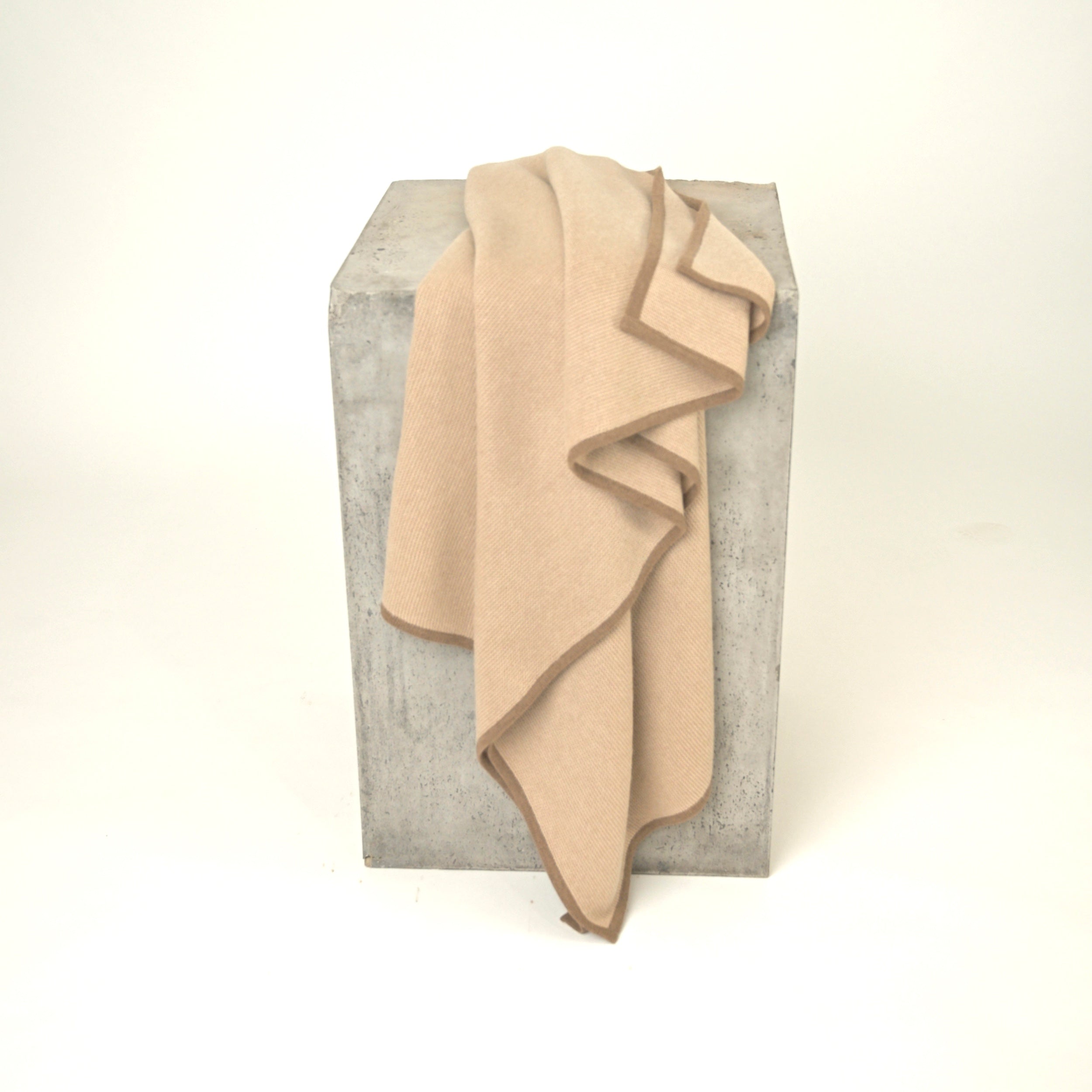 All-Camel Purl knit in Dune with a Gobi Border