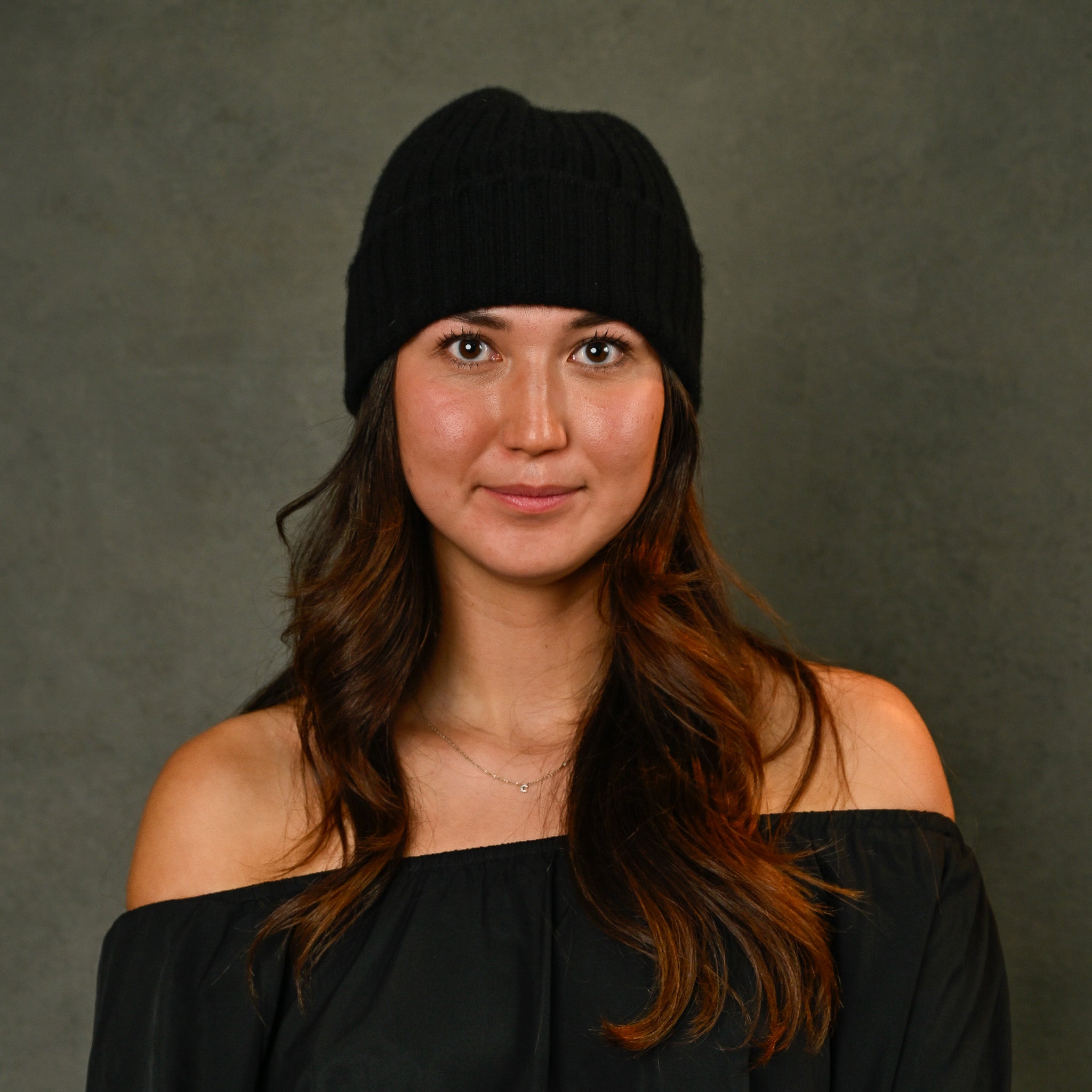 Classic Ribbed Cashmere Beanie