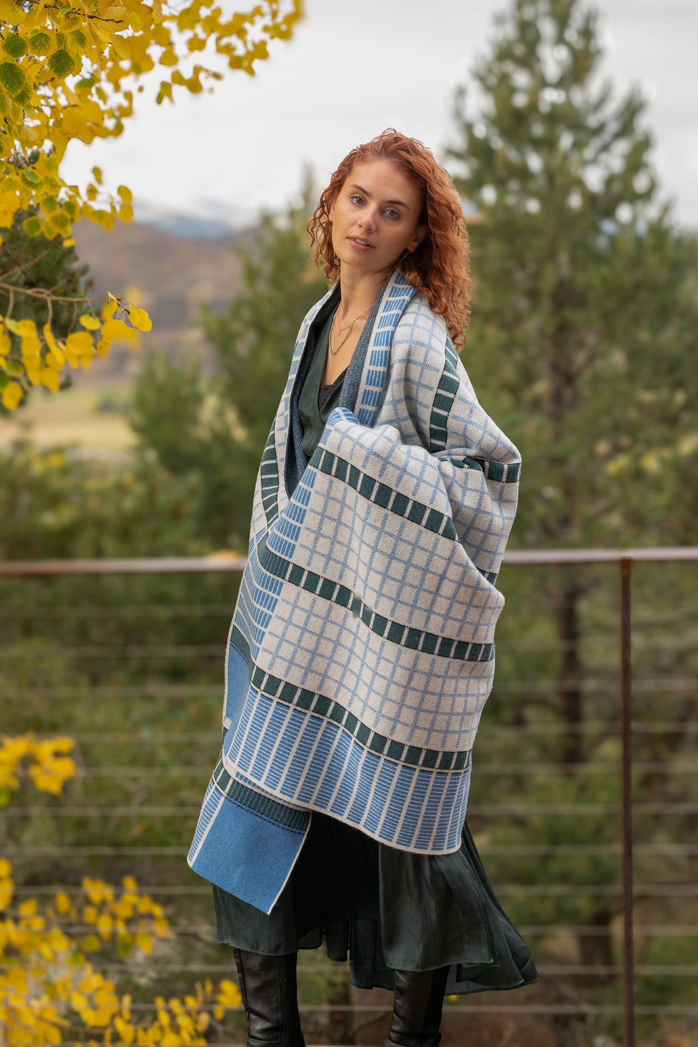 Azure Vintage Bauhaus