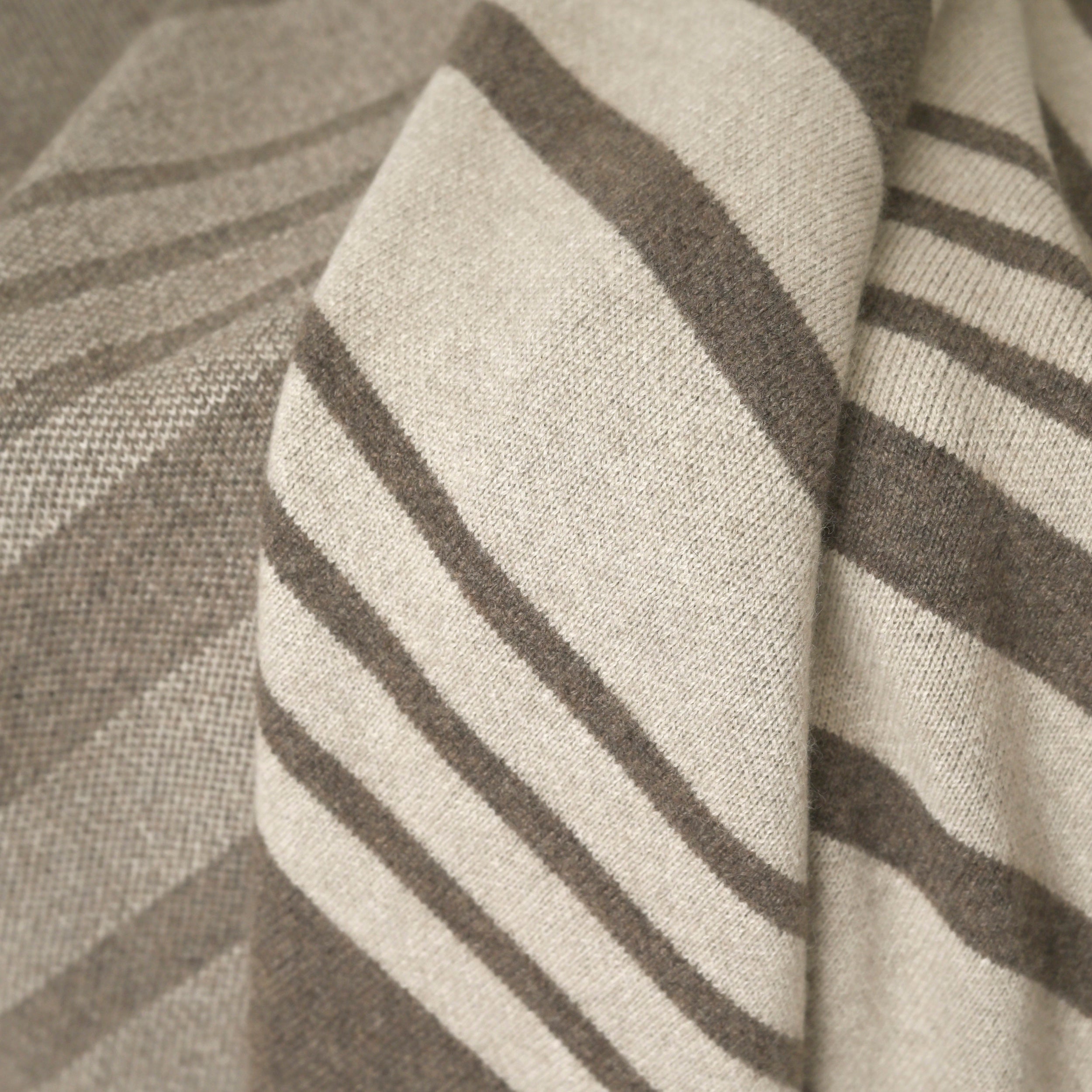 Grete Bauhaus Graystone & Sand