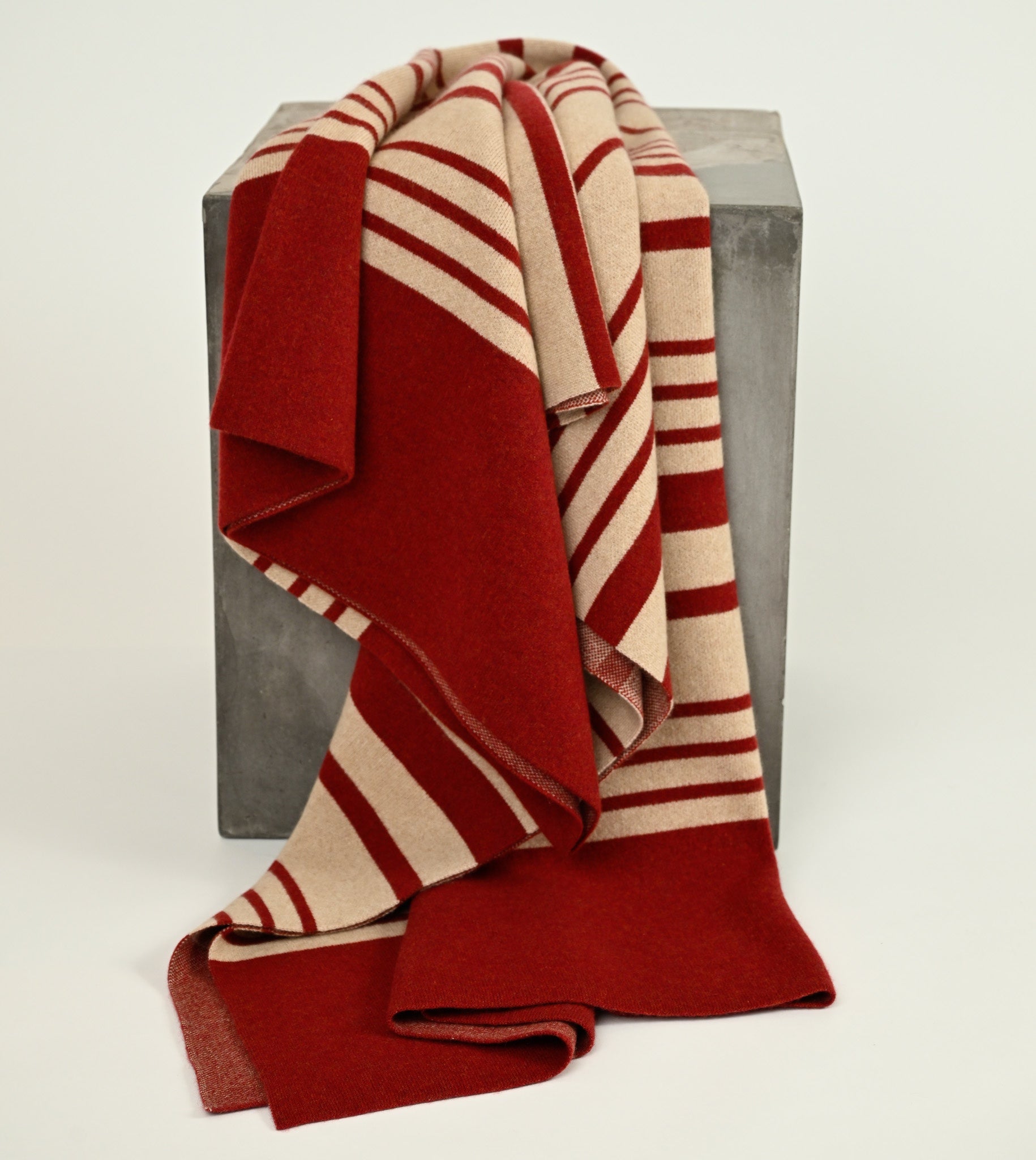 Grete Bauhaus Rustberry